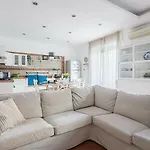 Kyntherland House Apartamento *