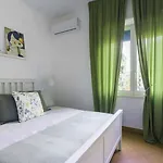Apartamento Kyntherland House *