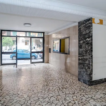 Kyntherland House شقة *