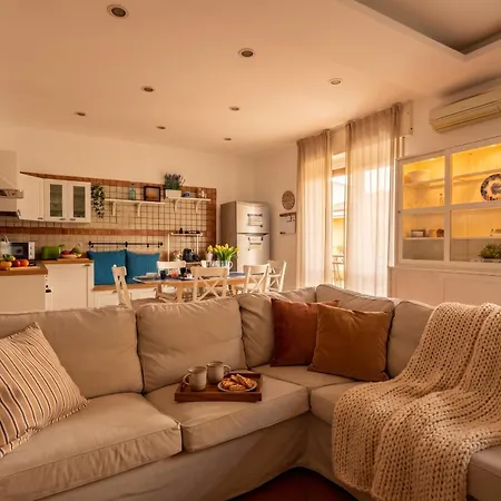 Apartment Kyntherland House