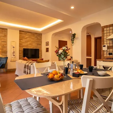 Kyntherland House Apartment Neapel