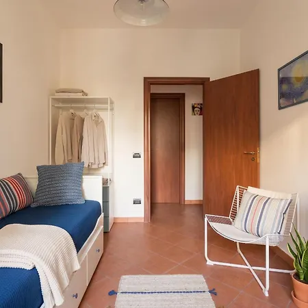 Apartment Kyntherland House
